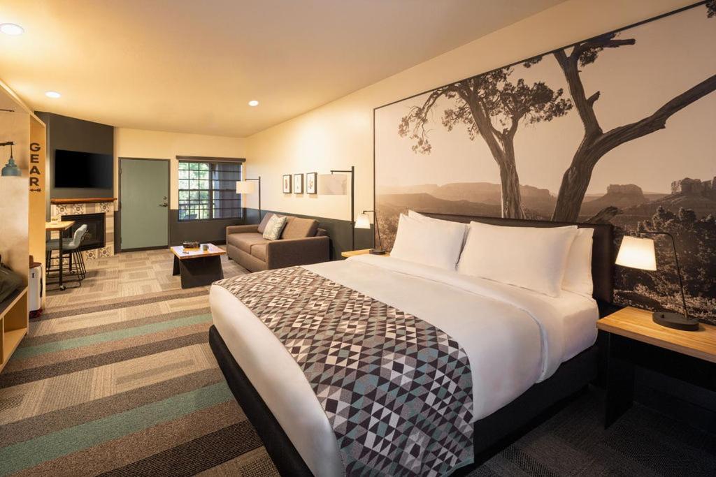 Mountain Modern Sedona Hotel Exterior photo